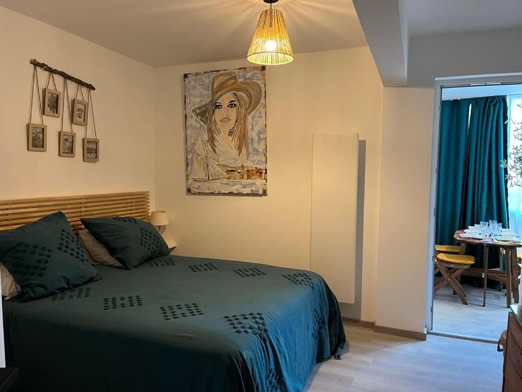 T2! 3 Ou 4 Personnes Centre Ville Neuf Avec Garage Sanary-sur-Mer Kültér fotó
